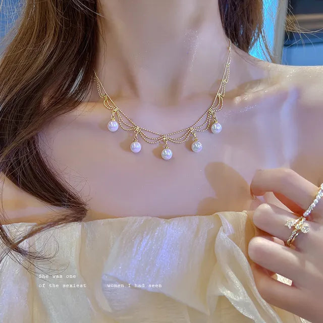 Golden Elegance Pearl Choker